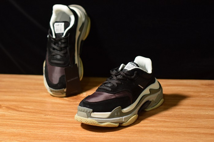 BLG Triple S Black Burgundy 514008 W09S1 1058
