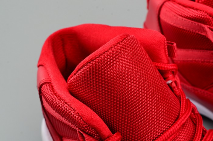 AIR JORDAN 11 RETRO BG (GS) "WIN LIKE ´96" red womens 378038-623