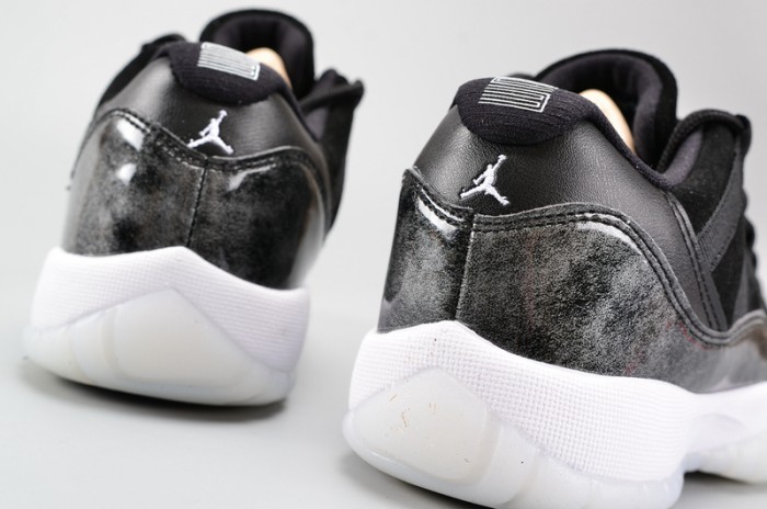 AIR JORDAN 11 RETRO LOW BG (GS) "BARON" womens 528896-010