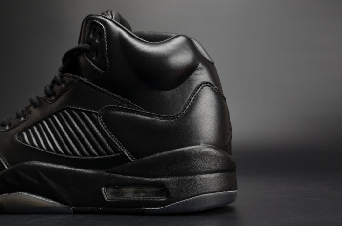 Air Jordan 5 Retro Prem "Triple Black" mens 881432-010