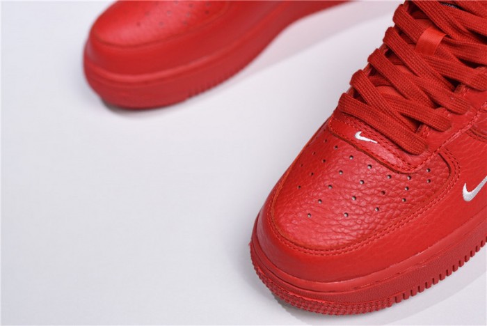 Nike Air Force 1 ´07 LV8 Utility Red/White AJ7747-600