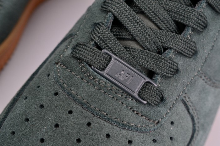 Nike Air Force 1 ?07 LV8 Suede Outdoor Green Brand MENS AA1117-300