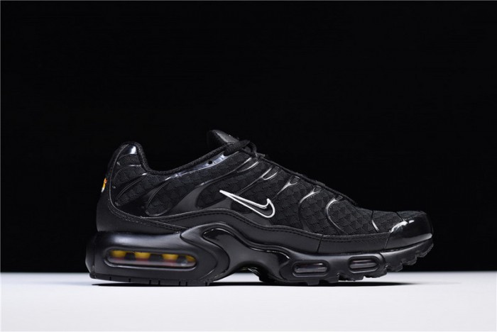 Nike Air Max Plus Black Metallic Silver 852630-015
