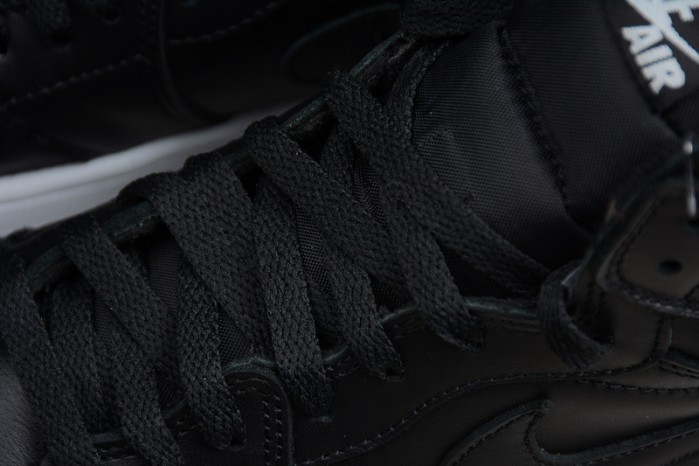 Air Jordan 1 Retro OG "Cyber Monday" black 555088-006