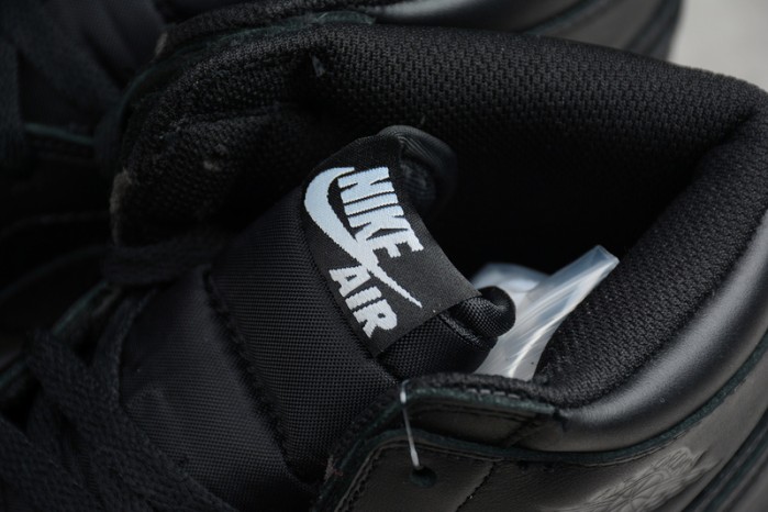 Air Jordan 1 Retro OG "Cyber Monday" black 555088-006