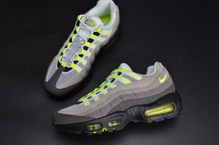 Nike mens Court Vapor RF x Air Max 95 "Neon" black 554970-071