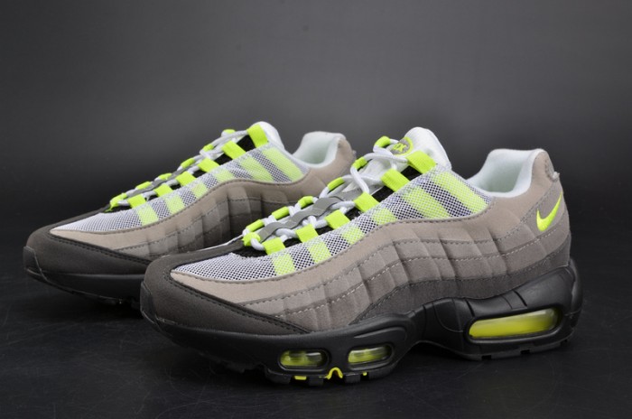Nike mens Court Vapor RF x Air Max 95 "Neon" black 554970-071