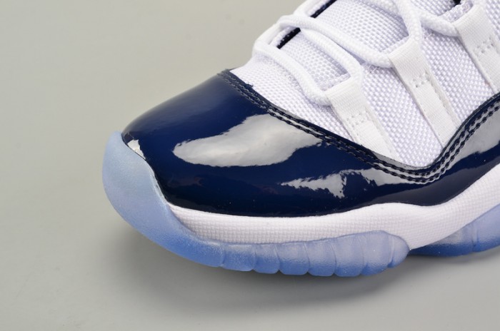AIR JORDAN 11 RETRO BG (GS) "WIN LIKE ´82" university blue 378038-123
