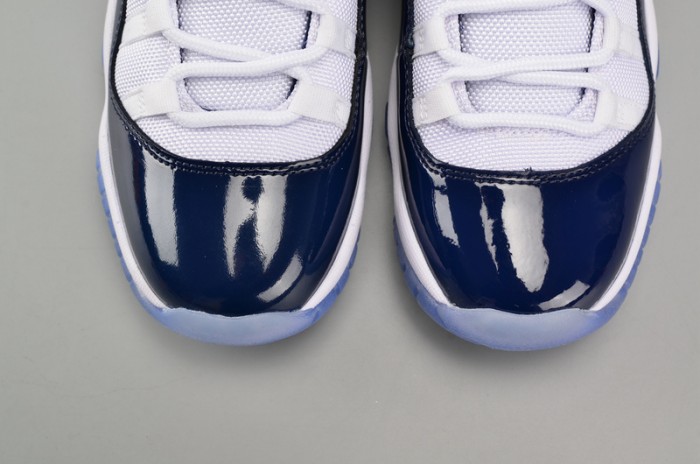 AIR JORDAN 11 RETRO BG (GS) "WIN LIKE ´82" university blue 378038-123