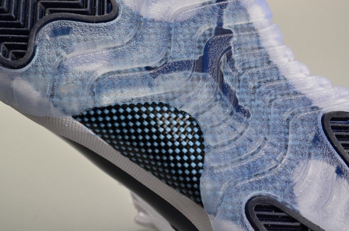 AIR JORDAN 11 RETRO BG (GS) "WIN LIKE ´82" university blue 378038-123