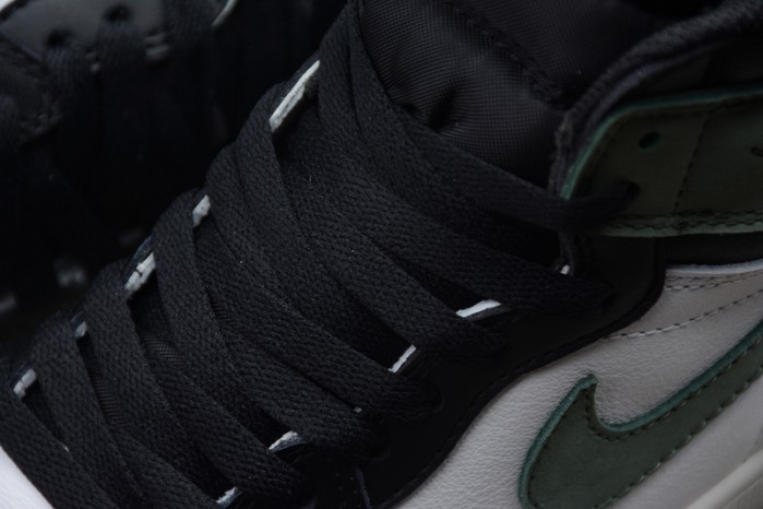 Air Jordan 1 Retro "Clay Green" - Air Jordan -555088-135