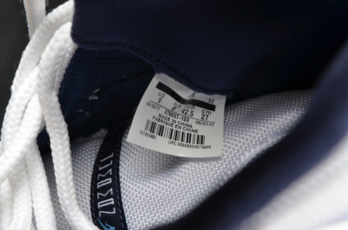 AIR JORDAN 11 RETRO "WIN LIKE ´82" university blue mens 378037-123